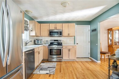 41 Birch St, Warwick, RI 02888 - photo 5