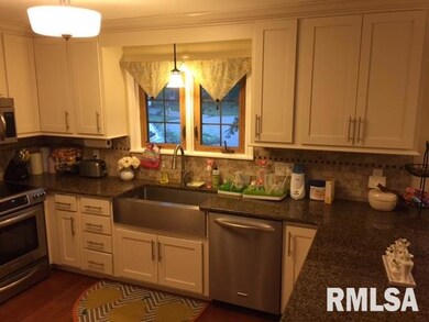 2420 Salem Ct, Bettendorf, IA 52722 - photo 7