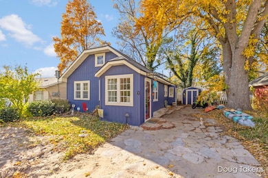 209 Rex St, Spring Lake, MI 49456 - photo 2