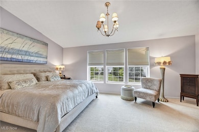 8581 Dunham Dr, Olmsted Falls, OH 44138 - photo 4