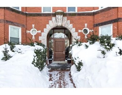 18 Centre St unit 305, Cambridge, MA 02139 - photo 3