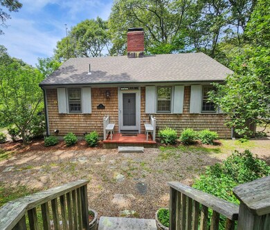 11 Ephraim Allen Rd, Vineyard Haven, MA 02568 - photo 2