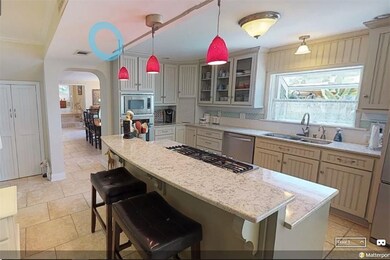 Gourmet kitchen