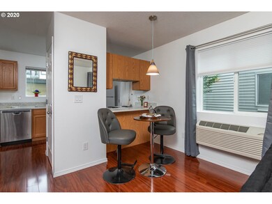 217 NE 146th Ave unit 30, Portland, OR 97230 - photo 4