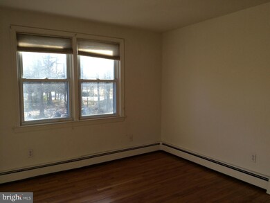 702 Laurel Ave unit 3, Laurel, MD 20707 - photo 3