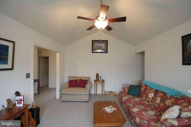 35 Elisha Ct, Bunker Hill, WV 25413 - photo 3