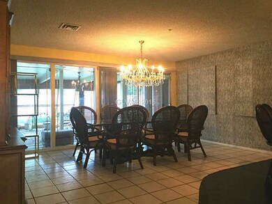 Dining Room. Formal dining room