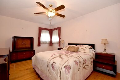 2157 Webster Ln, Des Plaines, IL 60018 - photo 5