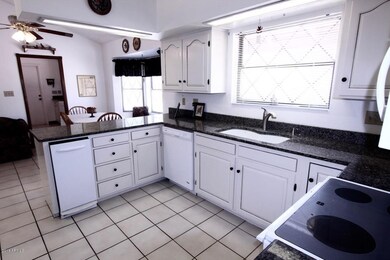 9b-Kitchen to Breakfast Nook
