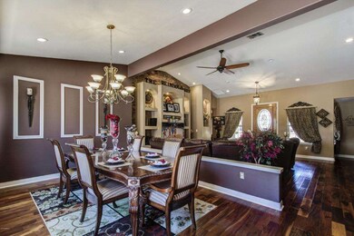 005_Formal Dining