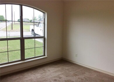 3106 Cardinal Dr, Ennis, TX 75119 - photo 6