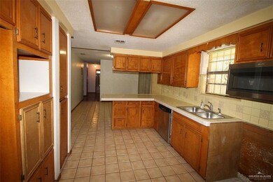 1115 Stone St, Weslaco, TX 78596 - photo 6
