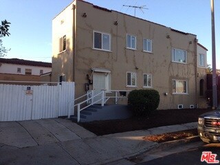 2337 Vineyard Ave, Los Angeles, CA 90016 - photo 2