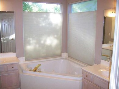 Bath. Master Bath