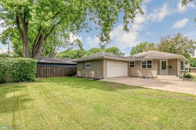 2110 3rd St N, Fargo, ND 58102 - photo 2