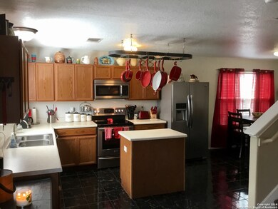 7615 Monte Seco, San Antonio, TX 78223 - photo 6