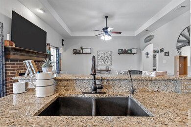 408 Green Meadow Ct, Boyd, TX 76023 - photo 6