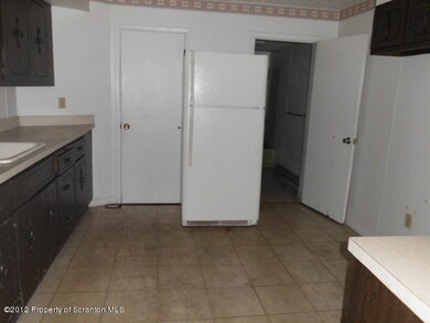 642 Birch St, Scranton, PA 18505 - photo 3