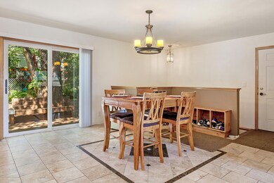 804 Second St-004