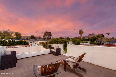 Rooftop Deck w/ Camelback Views