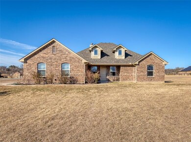 108 Cooperstown Dr, Springtown, TX 76082 - photo 2
