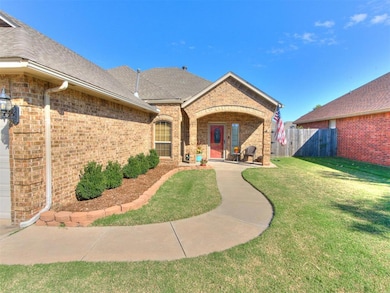 9017 NW 80th St, Yukon, OK 73099 - photo 4
