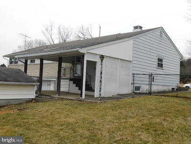 624 Cherry St, Bally, PA 19503 - photo 7