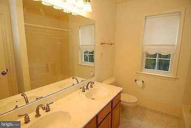 8080 Settle Ct, Waldorf, MD 20603 - photo 6