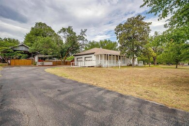 1615 E Bankhead Dr, Weatherford, TX 76086 - photo 2