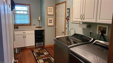 24125 Briarpatch Dr, Olmsted Falls, OH 44138 - photo 7