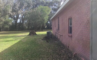 519 SW Paul Pearce Ln, Lake City, FL 32024 - photo 2