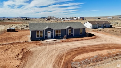 385 Bobbie Ln, La Sal, UT 84530 - photo 2