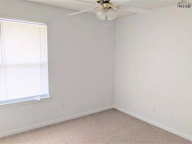 3004 Grace St unit 1, Wichita Falls, TX 76302 - photo 4