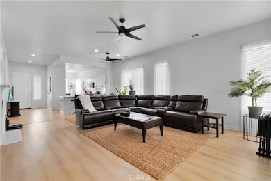 10065 Wilmington Ln, Apple Valley, CA 92308 - photo 3