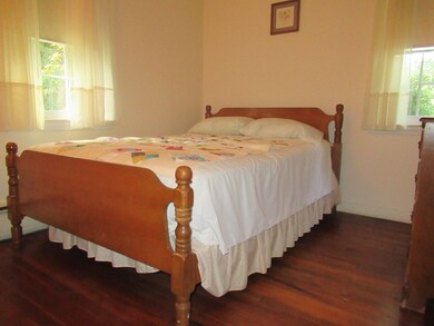 547 Pleasant St, Franklin, MA 02038 - photo 6