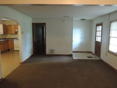 5974 Bloomfield Rd, Macon, GA 31206 - photo 2