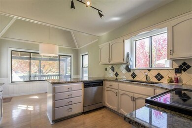 6514 Bradshaw St, Shawnee, KS 66216 - photo 4