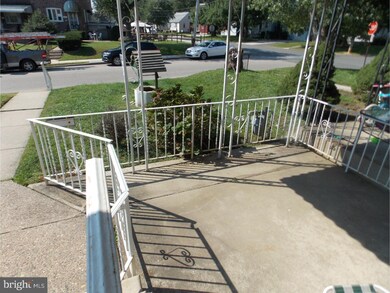 902 Poplar Ave, Glenolden, PA 19036 - photo 2