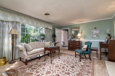 Formal Livingroom