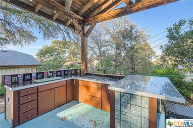 407 Oak Ridge Dr, San Marcos, TX 78666 - photo 6