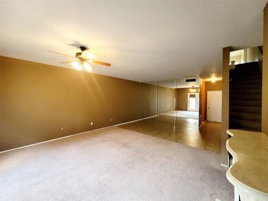 Massive Livingroom