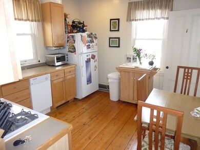 198 Hampshire St unit 2, Cambridge, MA 02139 - photo 3