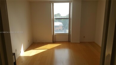 2020 NE 135th St unit 406, North Miami, FL 33181 - photo 5