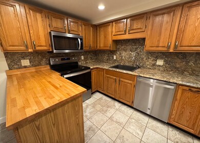 75 Page Rd unit 21, Bedford, MA 01730 - photo 3