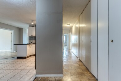 Harbor Towers unit 10B, Boston, MA 02110 - photo 6