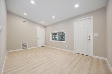 804 S Ashburton Rd, Columbus, OH 43227 - photo 3