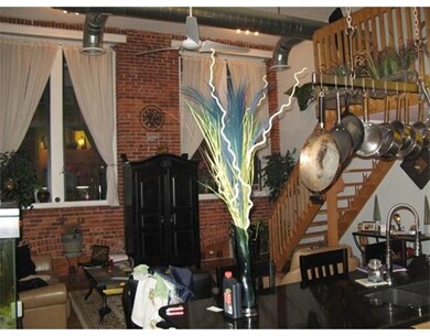 13 Willow St unit A, Lynn, MA 01901 - photo 6