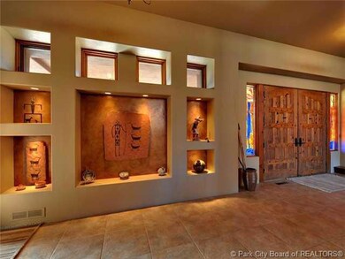 Entry/Foyer.