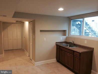 5210 Varnum St, Bladensburg, MD 20710 - photo 6