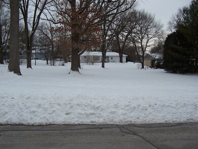 1234 Foxglove Dr, Batavia, IL 60510 - photo 2